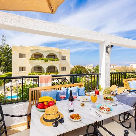 Stephanos Garden Aparthotel Polis
